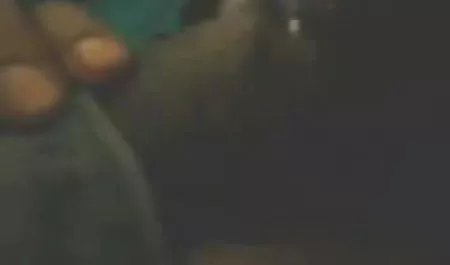बोबी ने अपने हाउसकीपर को गड़बड़ कर सेक्सी हिंदी फिल्म दिया