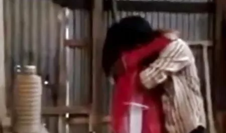 मोटे तौर पर देशद्रोह के सेक्सी पिक्चर भेजो वीडियो में देखने वाला लिए गधा में फेंक दिया और फेंक दिया