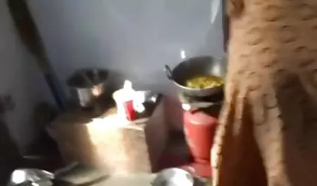 केसी कलवर्ट ने नाइजर के विशाल काले मुर्गा हिंदी मूवी सेक्सी भेजो को चूसा