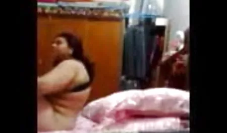 बेबे मेलिसा हिंदी इंग्लिश सेक्सी मूवी लॉरेन गधे में एक बड़ा मुर्गा लेता है