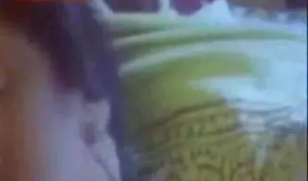 वह आदमी अपनी प्रेमिका के लिए पैंटी में चढ़ गया, और वहाँ एक सदस्य को खतरा है। ब्लू पिक्चर दिखाइए हिंदी में सेक्सी इसलिए मेरे दोस्त को बैरल को अपने मुंह में लेना था और उसे पूरा खेलना था