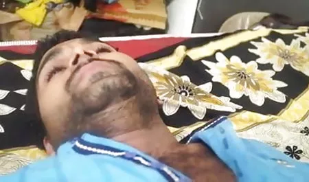 किसान सेक्सी फिल्म नंगी दिखाओ गुदा में घास में श्यामला गड़बड़
