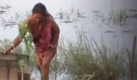 रानी कीरा लंड सेक्सी वीडियो पिक्चर सेक्सी चूसती है और चुद जाती है