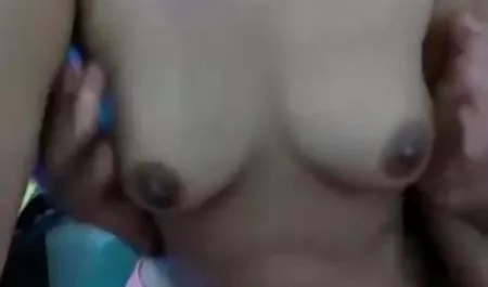 प्राकृतिक लड़की एक संभोग सेक्सी वीडियो में हिंदी मूवी कर रही है