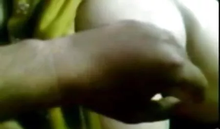 लड़कियां अपनी गर्लफ्रेंड को लंड चूसते हुए देखती हैं सेक्सी फिल्म हिंदी भोजपुरी