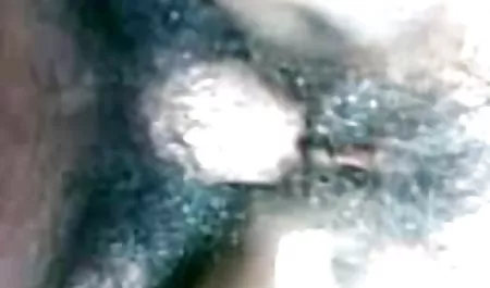 पतला लड़की पुरुषों सेक्स फिल्म का की भीड़ के लिए कठिन गहरी blowjob बनाता है