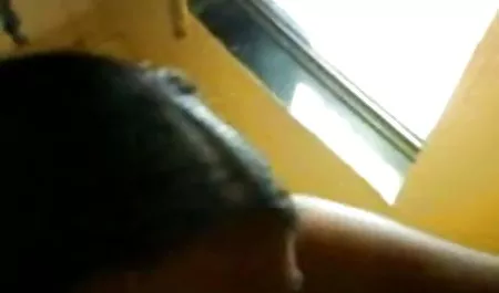 शिक्षक ने छात्र की चूत और सेक्सी फिल्म इंग्लिश में वीडियो में गांड में मार्कर डाला और उसे चोदा