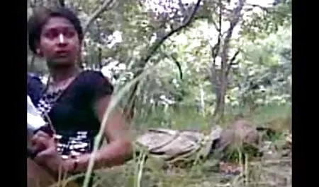 बगीचे में अकेला युवा सेक्सी वीडियो पिक्चर ब्लू नटखट