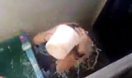 दोस्त ने रूसी सेक्सी बेब की पुसी को पंप किया और उसे गुदा सेक्सी फिल्म दिखाओ में गड़बड़ कर दिया