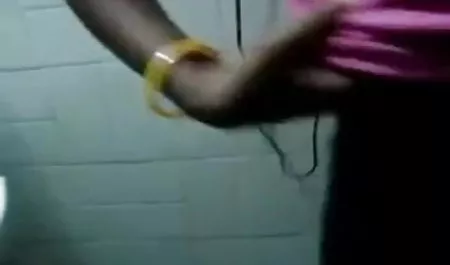 लड़का सेक्सी फिल्म हिंदी वीडियो में एक प्यारा और busty माँ गड़बड़ कर दिया
