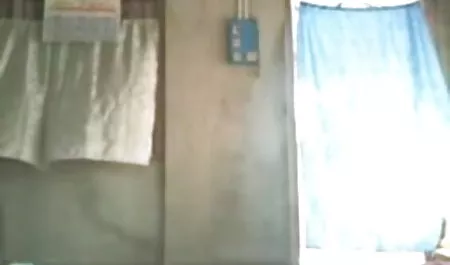 सींग का आदमी बालों वाली योनी को चोदने सेक्स फिल्म भेजो के लिए बाथरूम में चला गया