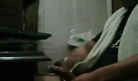 लड़की आदमी को एक सौम्य blowjob देगी, जैसे कि बहुत गहरे अंडों को अंडे देने के साथ। सेक्सी प्रेमिका फल्लस को पूरी तरह से निगलती है और खुशी सेक्सी फिल्म वीडियो चाहिए से सिर को चूसती है जो मौखिक कोमलता के लिए तैयार है