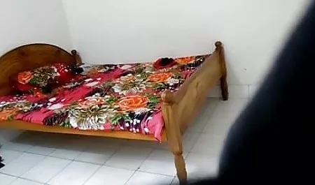 गुदा छेद में गोरा हिंदी फिल्म फिल्म सेक्सी डालें