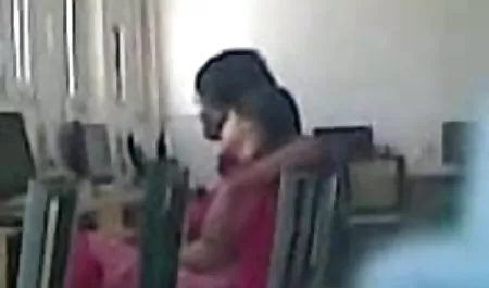 श्यामला एक मुर्गा चूसना और सह निगल करने के लिए प्यार करता है सेक्सी बफ मूवी हिंदी