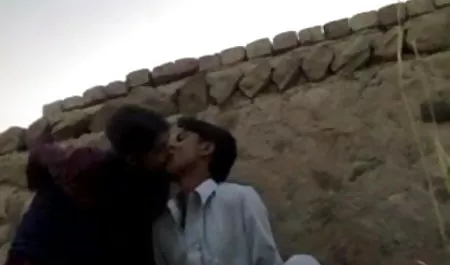 सेक्सी माँ दोस्त भूल गया फोन वापस करने के लिए दौड़ा, अकेला छोड़ दिया, वह वास्तव में एक आदमी चाहता सेक्सी फिल्म हिंदी में सेक्सी था और उसे बिस्तर में सेक्स करने के लिए फुसलाने में सक्षम था
