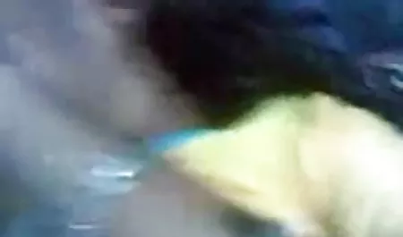 टैटू में लड़का युवा एंजेल स्मॉल को अपने मुंह सेक्सी वीडियो फुल मूवी में लेकर जोर से चोदता है
