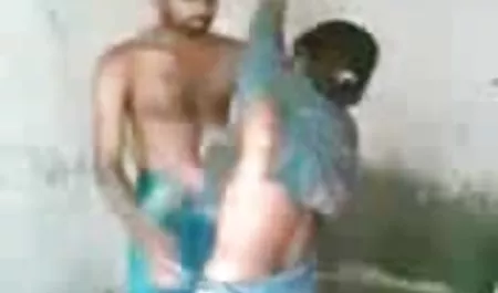 दो पोनीटेल सेक्सी सेक्सी फिल्म हिंदी में के साथ एक युवा बेब उसके मुंह में एक बड़ा मुर्गा लेता है और एक भव्य blowjob देता है। और फिर वह उस पर बैठती है और बेतहाशा सवारी करती है