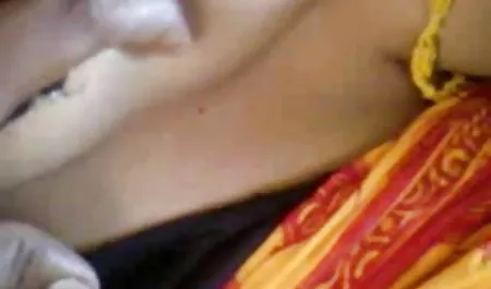 पतला कुतिया अनिच्छा से कैमरे पर हस्तमैथुन सेक्सी पिक्चर वीडियो में सेक्सी वीडियो में करती है