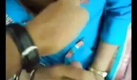 सेक्सी, बड़ी गांड वाली एशियन सिंडी स्टारफॉल उसे चूत चोदने के हिंदी सेक्सी पिक्चर फिल्म लिए कहती है