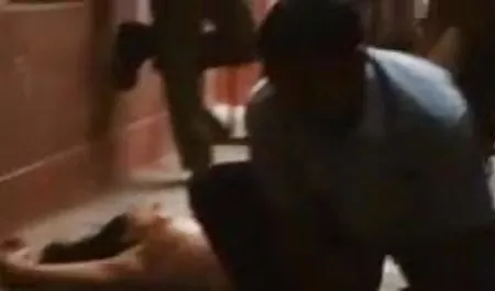 बस एक खूबसूरत लैटिना नर्स कुछ बीमार श्यामला के लिए एक फोन आता सेक्स सेक्स फिल्म मूवी है, जहां पहली नज़र में उसे पता चलता है कि यह बच्चा तीव्र यौन असंतोष से पीड़ित है, और वह एक मोटा डिल्डो प्राप्त करती है और उसे कड़ी मेहनत से चोदती है