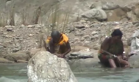 समांथा हिंदी फिल्म हीरोइन सेक्स बेंटले के कबूलनामे के बाद नकाबपोश पादरी