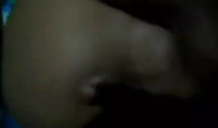 मोटा आदमी दो जवान गोरे बीएफ सेक्सी फिल्म हिंदी में चोदता है