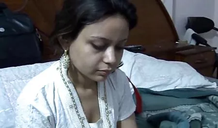 एक लंबी चुदाई के बाद, लड़के ने गोरा के छेद सेक्सी फिल्म हिंदी में दिखाओ में कम उतारा