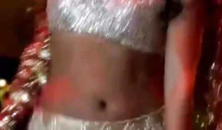 केट एल्टन चिमनी के पास एक निगा द्वारा गड़बड़ हो जाता हिंदी में सेक्सी बफ फिल्म है
