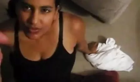 दो युवा, बालों वाली pussies के साथ पतला हिंदी मूवी सेक्सी हिंदी मूवी सेक्सी समलैंगिकों मेज पर बकवास
