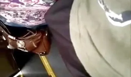 संचिका हिंदी फिल्म हिंदी सेक्स मिर्च pepina कैंडी के साथ बिल्ली लाड़ प्यार करता है