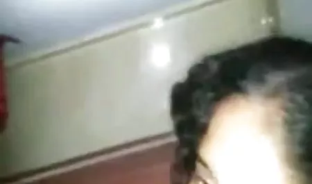 ठाठ वेश्या अपने नए ग्राहक के बड़े डिक के बारे में बहुत खुश थे। उन्होंने गुदा मैथुन में कठिन चुदाई का वास्तविक सेक्सी वीडियो की पिक्चर आनंद लिया, और अपने बैरल से अपने मुंह में एक चार्ज लिया