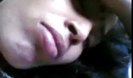 सौंदर्य लगभग समाप्त हो गया था, जबकि उसका नया दोस्त उसकी चूत सेक्सी इंग्लिश फिल्म बीएफ की जीभ से खेल रहा था। जैसे ही उसने रोका, लड़की खुद अपने मुर्गा पर चढ़ गई, अब और सहन करने में सक्षम नहीं थी