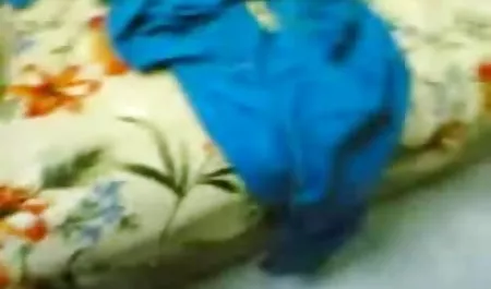 कुतिया एक पंप आदमी के लिए एक डिक बेकार हिंदी वाली सेक्सी मूवी है