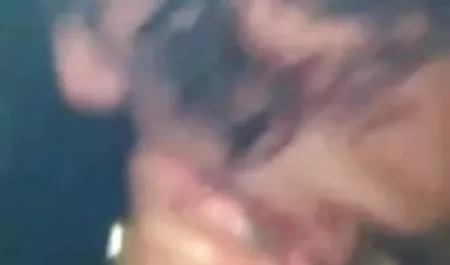 गोरा कास्टिंग में एक सेक्सी फिल्म हिंदी सेक्सी blowjob देता है