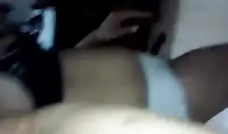 आसा अकीरा उसके बिस्तर में सेक्सी मूवी चाहिए सेक्सी एक डिल्डो के साथ cums