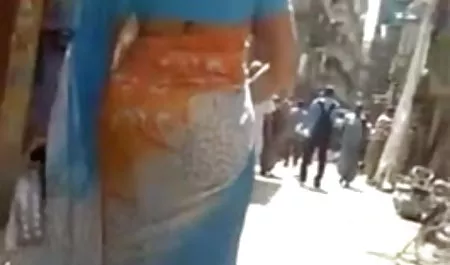 नानी हिंदी में सेक्सी फिल्म दिखाएं को अतिरिक्त धन की आवश्यकता होती है और वह खुद को मालिक को प्रदान करता है