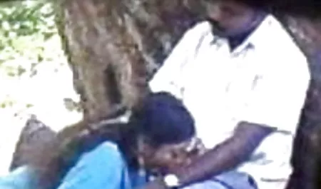 भावुक लैटिना एक स्वादिष्ट लोचदार शरीर को लाड़ करती है और एक आदमी को चोदती ब्लू फिल्म सेक्सी नया है